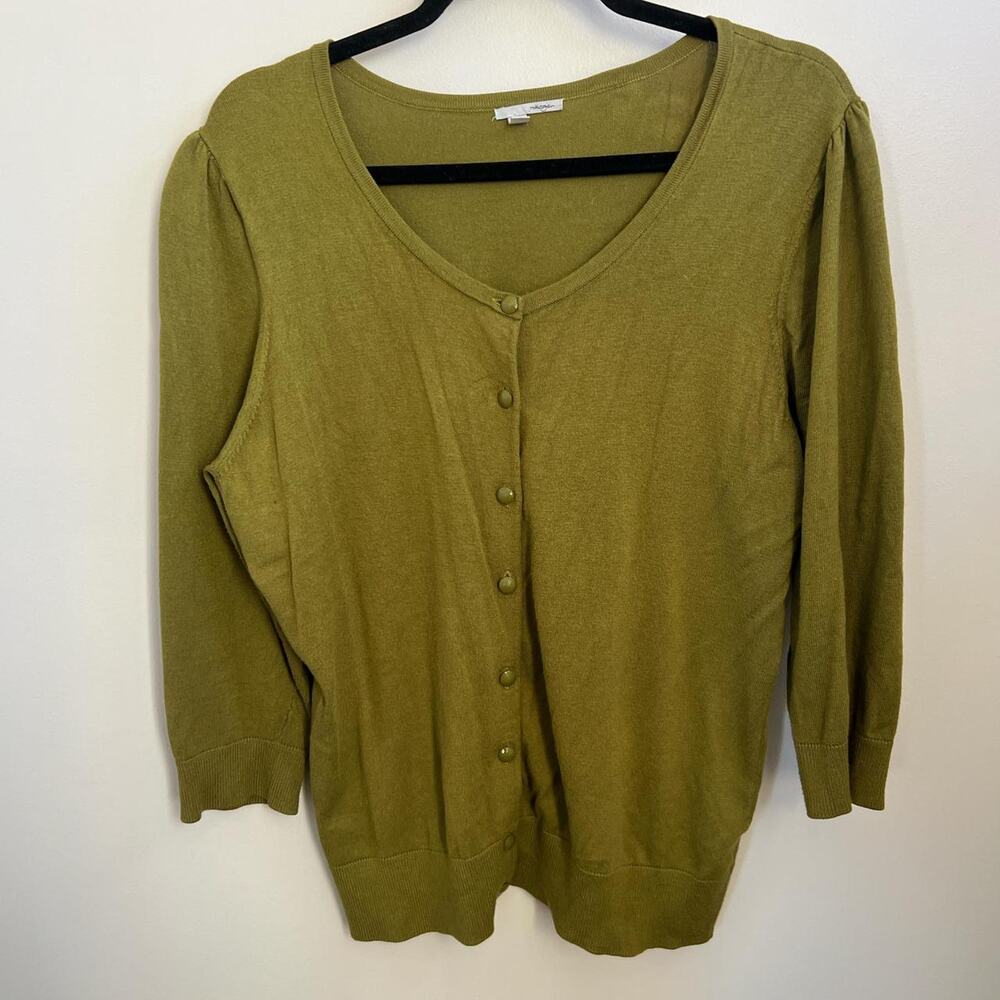 Twee olive green classic cardigan by Halogen